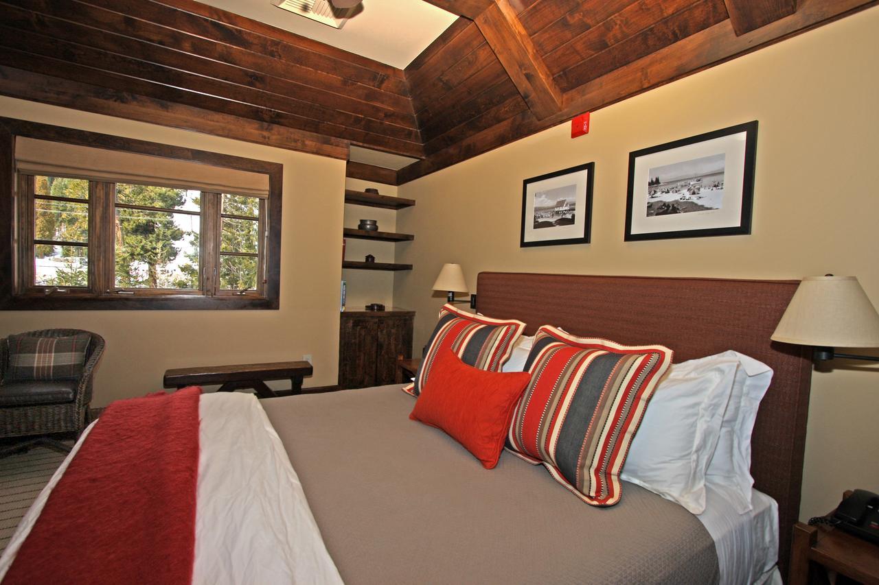 West Shore Cafe And Inn Homewood Eksteriør bilde